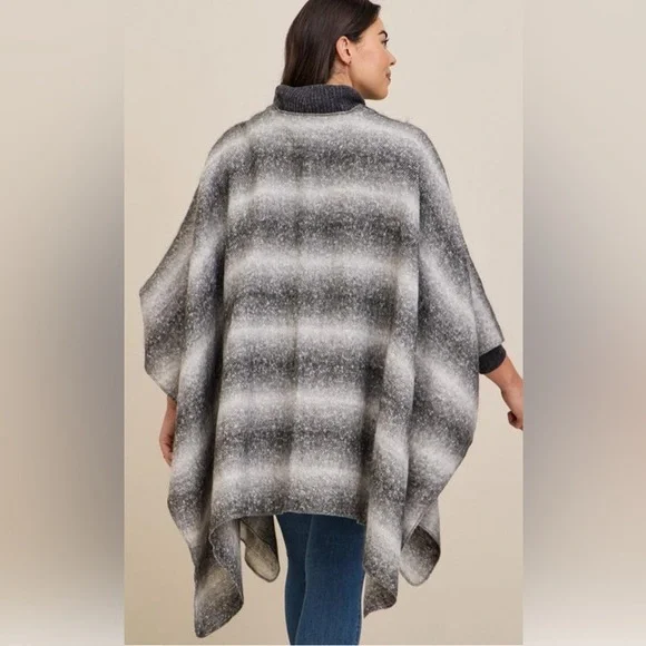 TORRID One Size Black White Gray Ombré Ruana Open Poncho - Picture 2 of 5